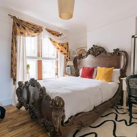 Vibrant & Eclectic 3 Bedroom Flat - Bedminster Bristol! Daire Bristol