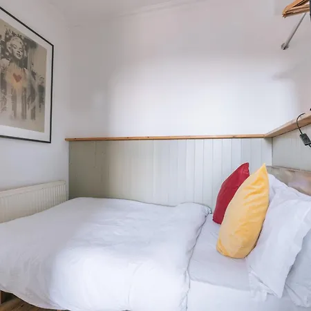 Vibrant & Eclectic 3 Bedroom Flat - Bedminster Bristol! Daire *