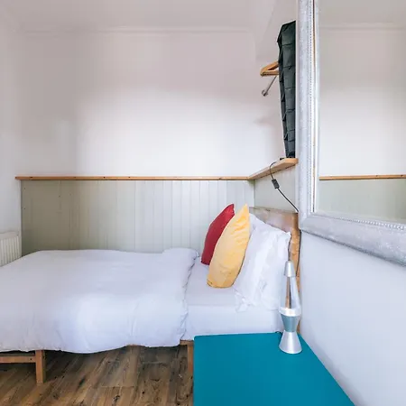 Vibrant & Eclectic 3 Bedroom Flat - Bedminster Bristol! *