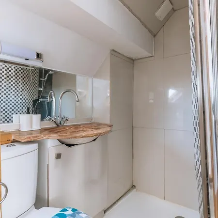 Vibrant & Eclectic 3 Bedroom Flat - Bedminster Bristol!