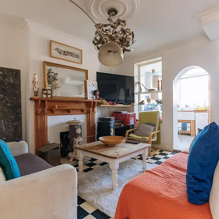 Vibrant & Eclectic 3 Bedroom Flat - Bedminster Bristol! Apartamento Bristol