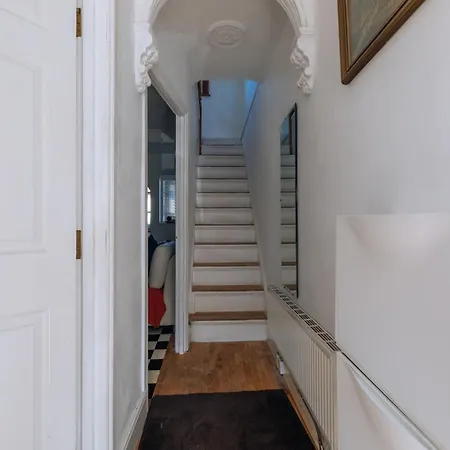 Vibrant & Eclectic 3 Bedroom Flat - Bedminster Bristol! Apartment