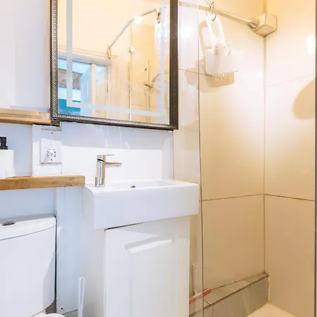 Vibrant & Eclectic 3 Bedroom Flat - Bedminster Bristol! Bristol